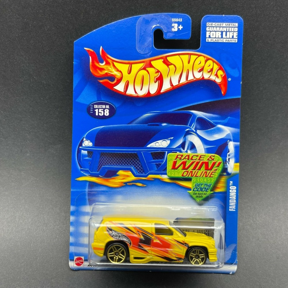 Hot Wheels 2002 Fandango Car SUV Yellow Diecast 1/64 Scale Collector #158